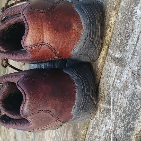 Wolverine work shoe - Picture 5 of 8